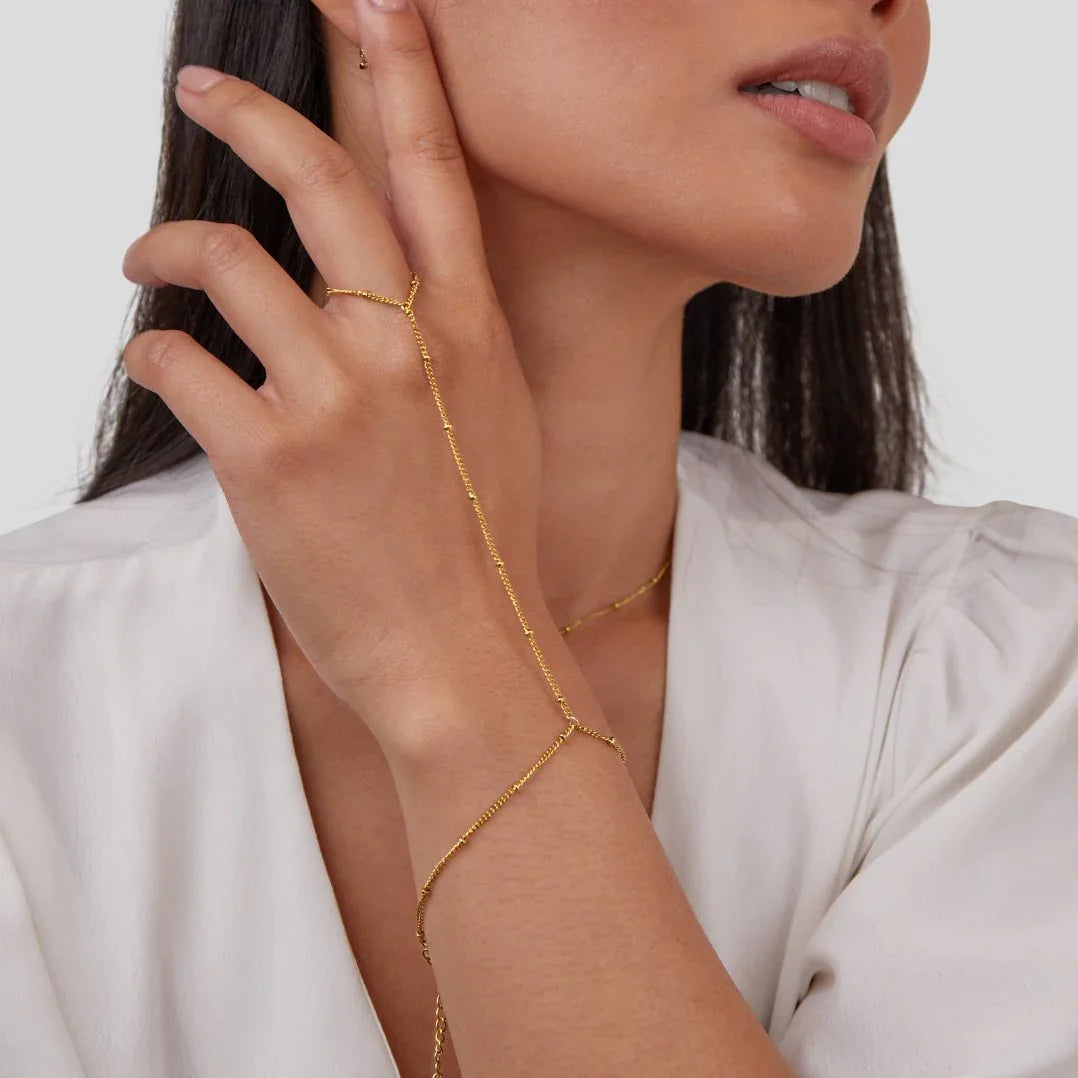 Bérénice | Chic Chain Hand Bracelet