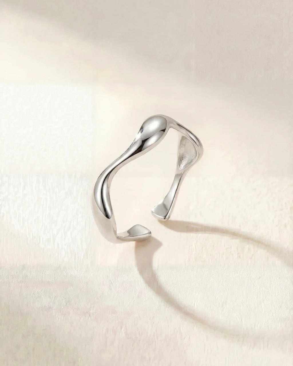 Armelle | Wavy Ring