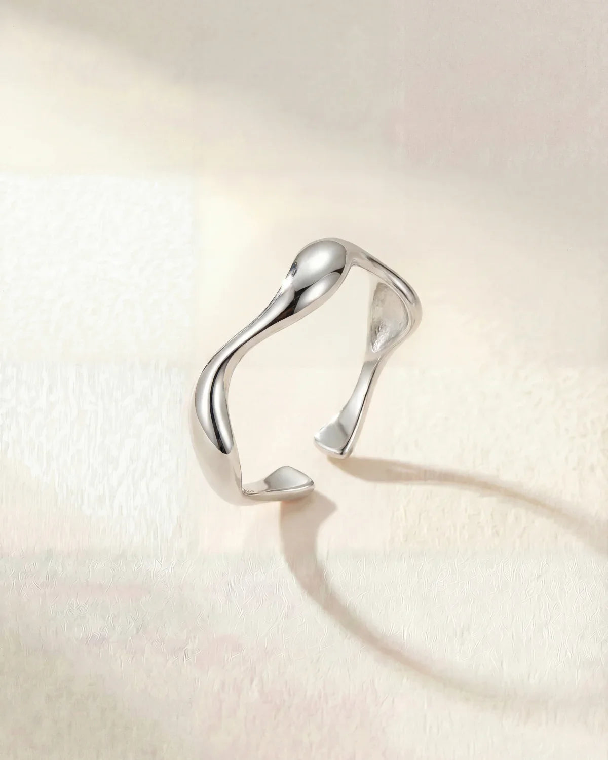Armelle | Wavy Ring