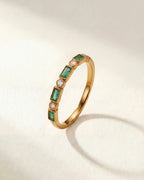 Pascale | Ring with Green Stones