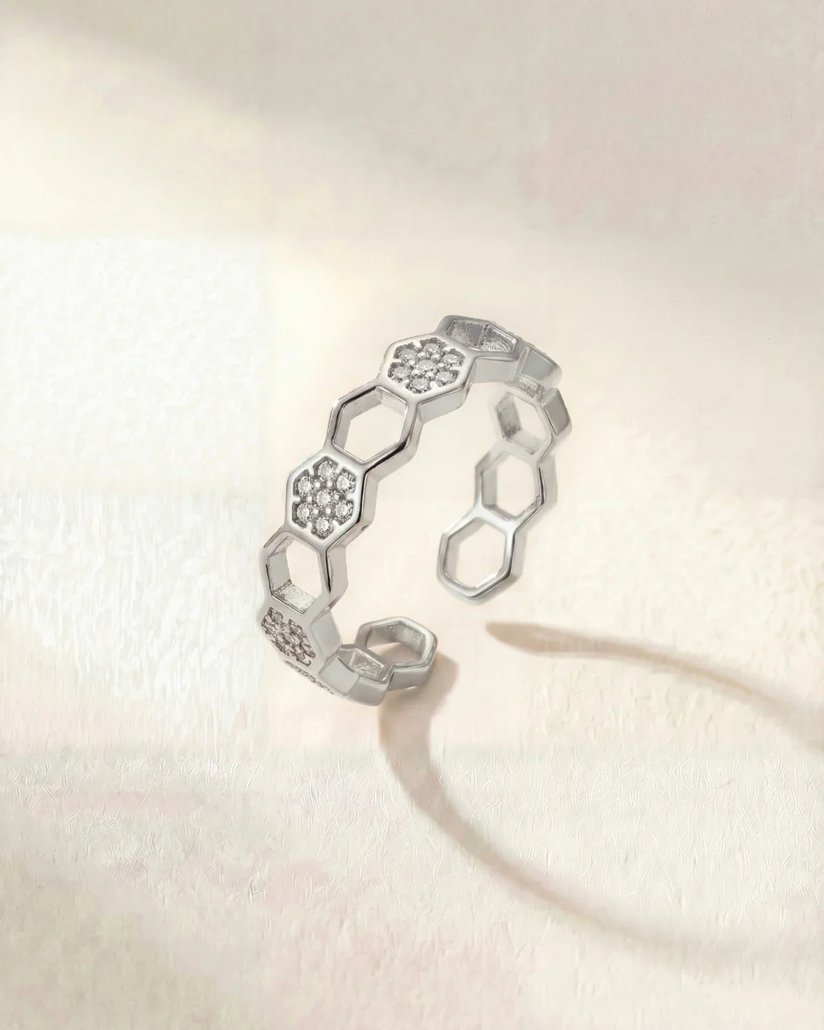 Dominique | Modern Ring