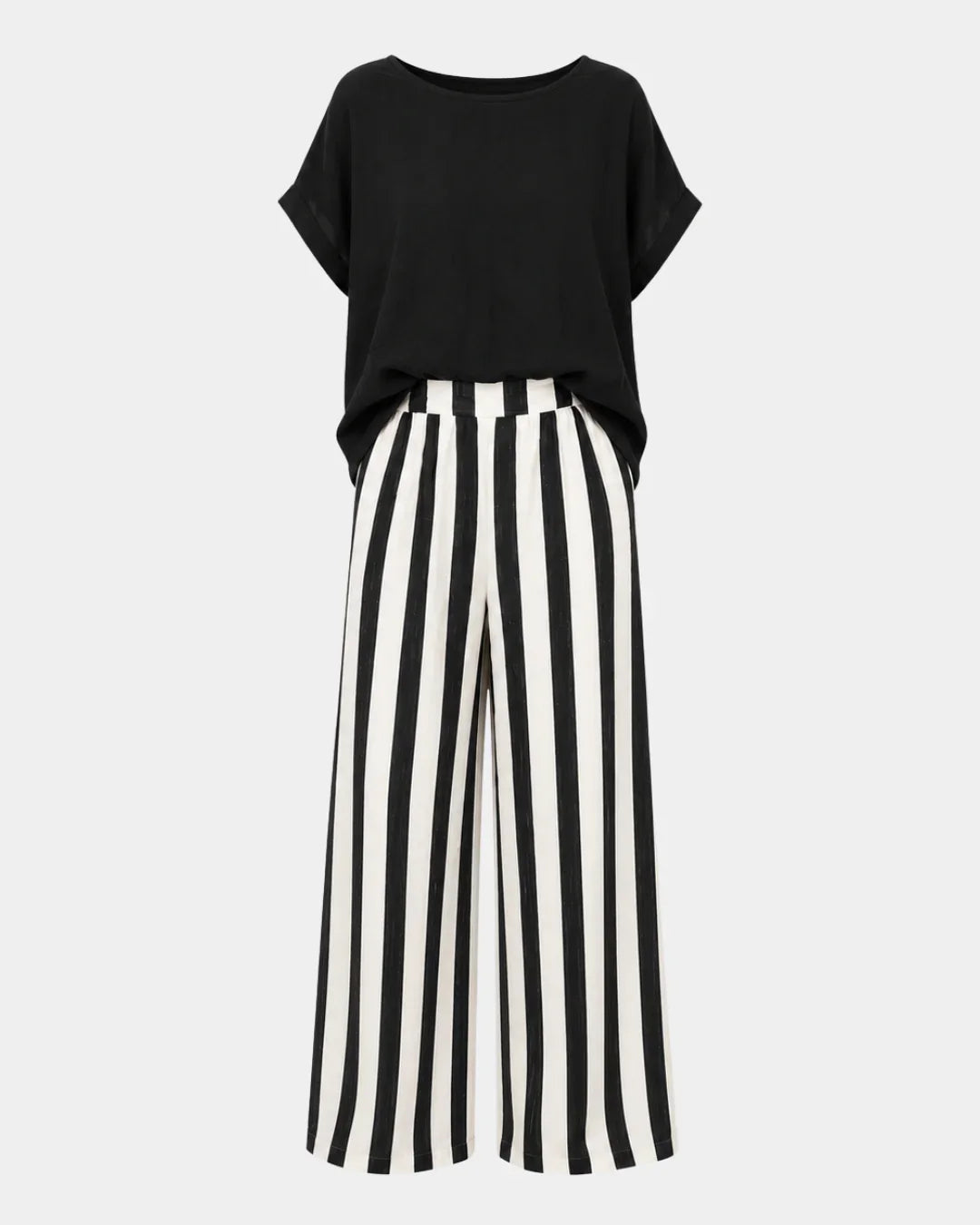 Blithilde | Summer T-shirt and Pants Set