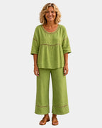 Good | Fresh set with matching blouse and pants