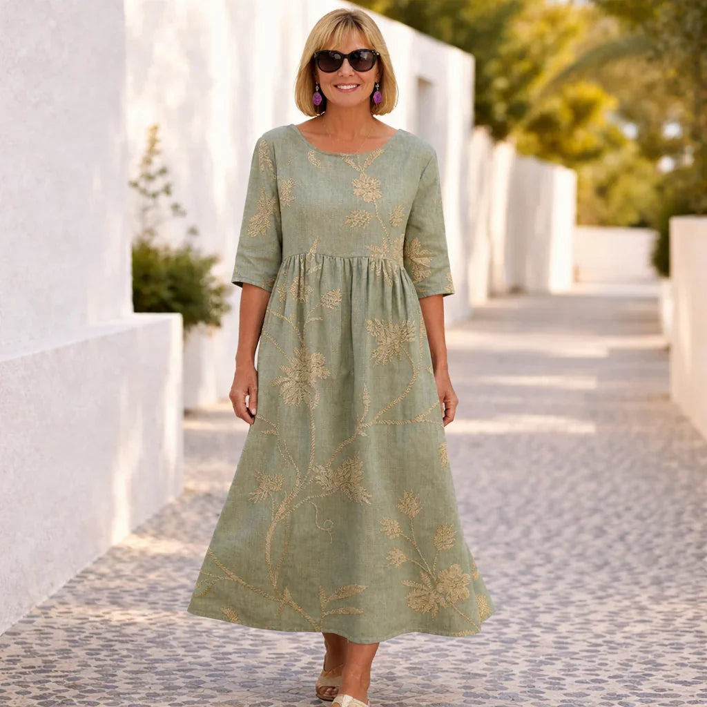 Susan | Floral Dress with a Summer Vibe