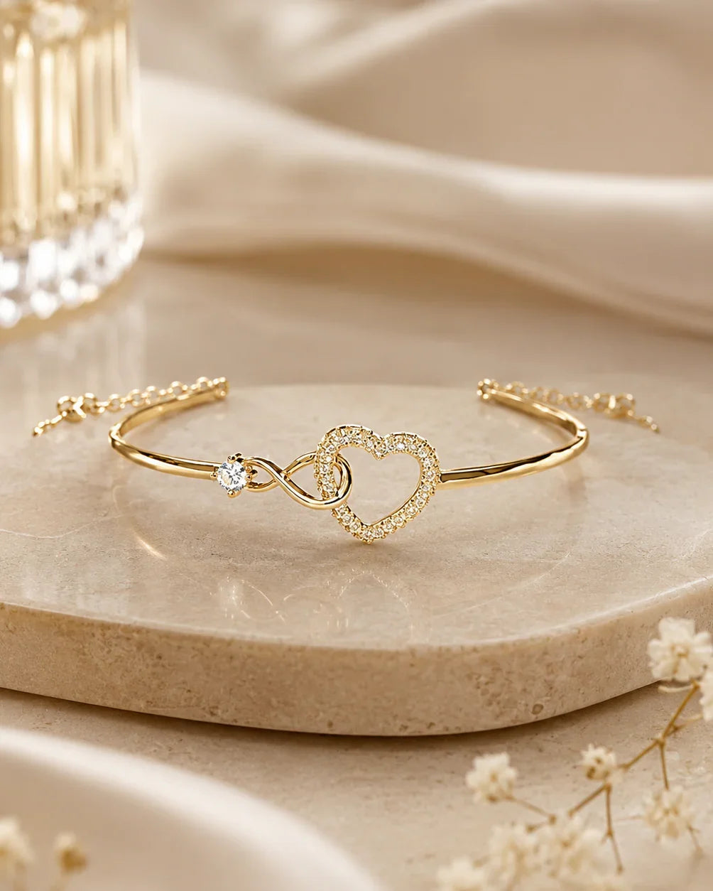 Aramburge | Infinity Heart Bracelet