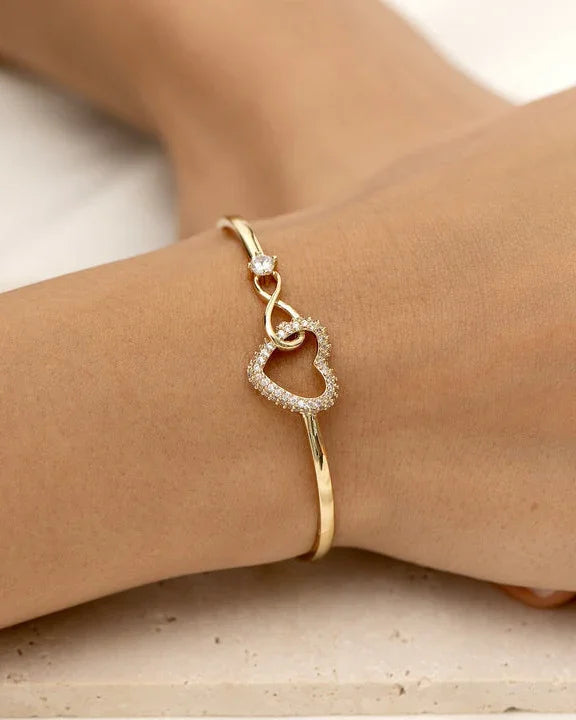 Aramburge | Infinity Heart Bracelet