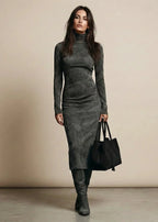 Sara | Midi Velvet Dress